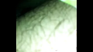 Le gusta que le revise el ano mientras ve tele&comma; parte 1